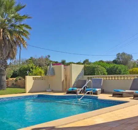 Poco Partido Sleeps 15 Pool Air Con ヴィラ カルヴォエイロ