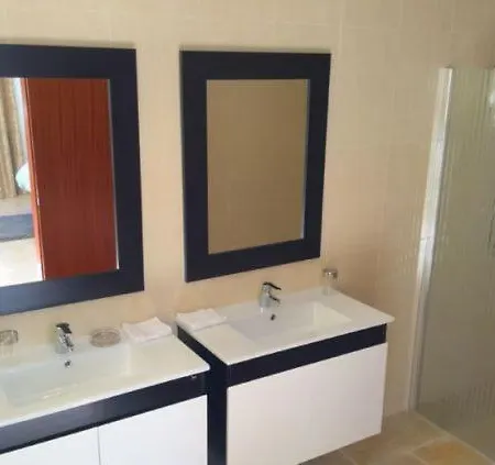 Poco Partido Sleeps 15 Pool Air Con Villa